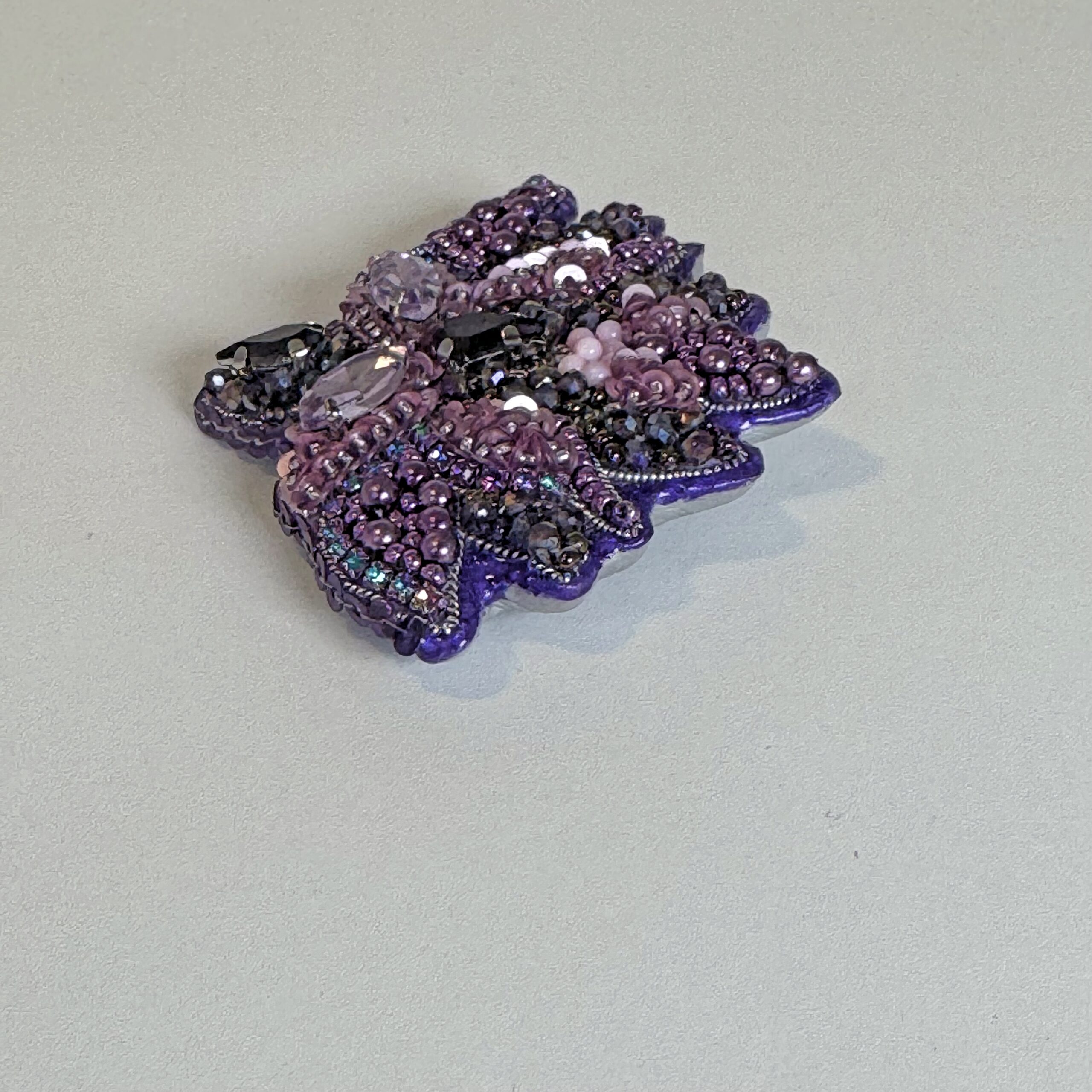 Purple Amethyst Lotus Flower Brooch, Crystal Beaded Lotus Pin, Handmade Violet Flower Jewelry, Elegant Floral Gift — view 2