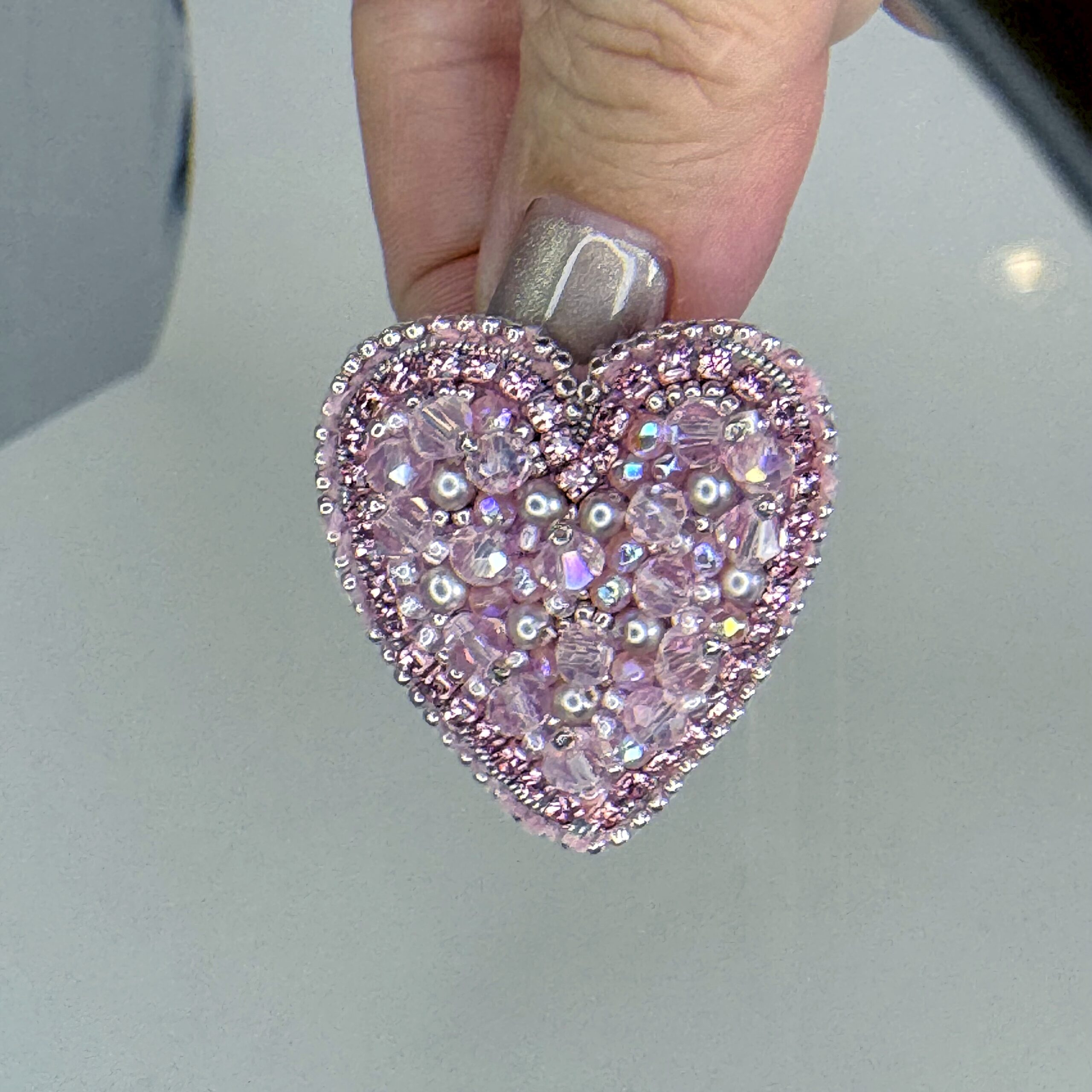 Dusty Rose Pink Heart Brooch, Mauve Beaded Heart Pin Faceted Glass, Handmade Romantic Jewelry, Feminine Love Gift — view 5