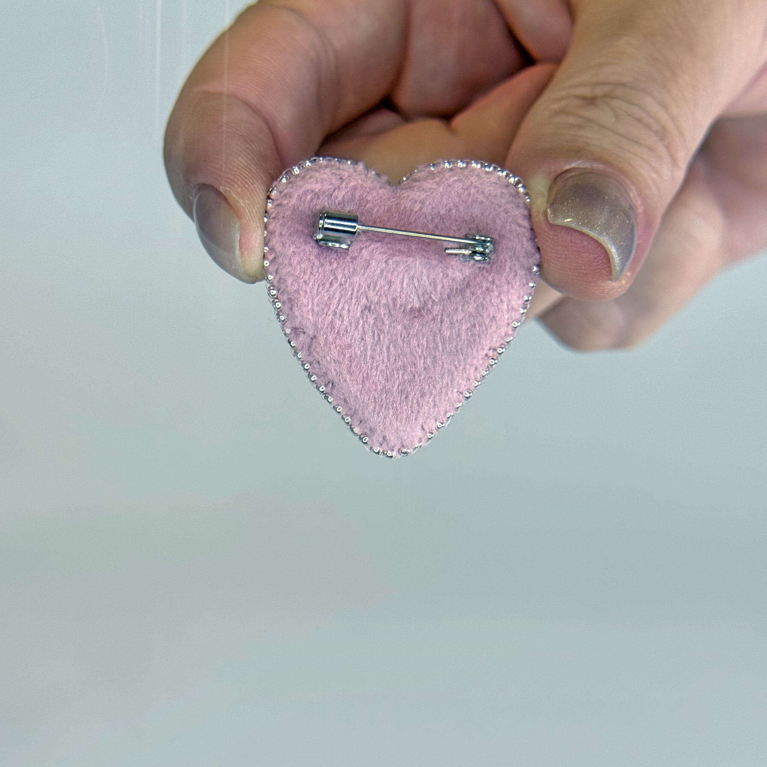 Dusty Rose Pink Heart Brooch, Mauve Beaded Heart Pin Faceted Glass, Handmade Romantic Jewelry, Feminine Love Gift — view 9