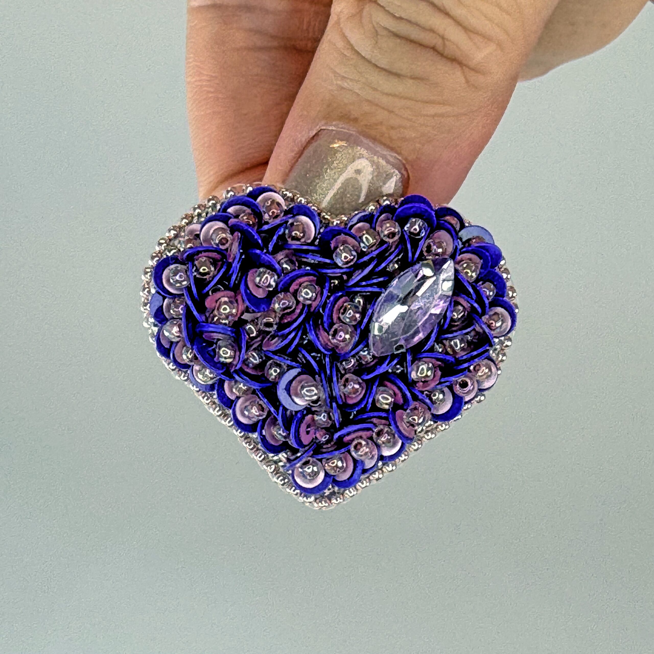 Purple Heart Brooch with Sequins, Amethyst Mauve Beaded Heart Pin, Handmade Romantic Purple Jewelry, Valentine Gift — view 9
